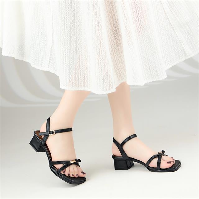 Giày Cao Gót MWC G225 - Sandal Quai Mảnh Phối Nơ Nhỏ Xinh, Đính Khóa Kim Loại Màu Vàng Ánh Sang Trọng.