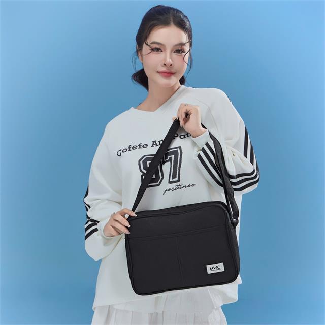 Balô Túi Đeo Chéo MWC 0850 - Túi Đeo Chéo Unisex Thời Trang Cho Nam, Nữ Hiện Đại, Năng Động, Trẻ Trung.
