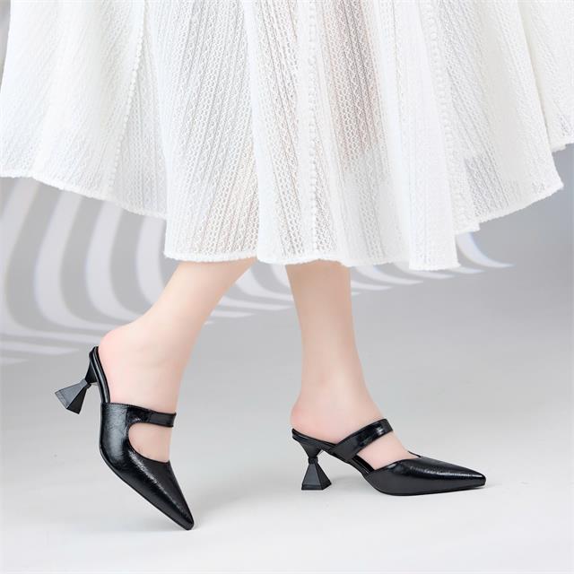 Giày Cao Gót MWC G222 - Giày Cao Gót 8cm, Mũi Nhọn Sang Trọng Phối Gót Nơ Độc Đáo, Giúp Nàng Tự Tin Tỏa Sáng.
