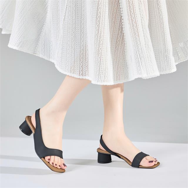 Giày Cao Gót MWC G226 - Giày Sandal Gót Trụ Tròn 5cm Hở Mũi, Quai Hậu Slingback Thanh Lịch, Nữ Tính, Hiện Đại.