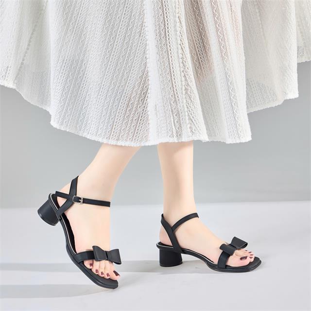 Giày Cao Gót MWC G232 - Sandal Gót Trụ Tròn 5cm, Quai Phối Nơ Bản Thanh Lịch, Vẻ Đẹp Khó Cưỡng Cho Các Nàng Hiện Đại.