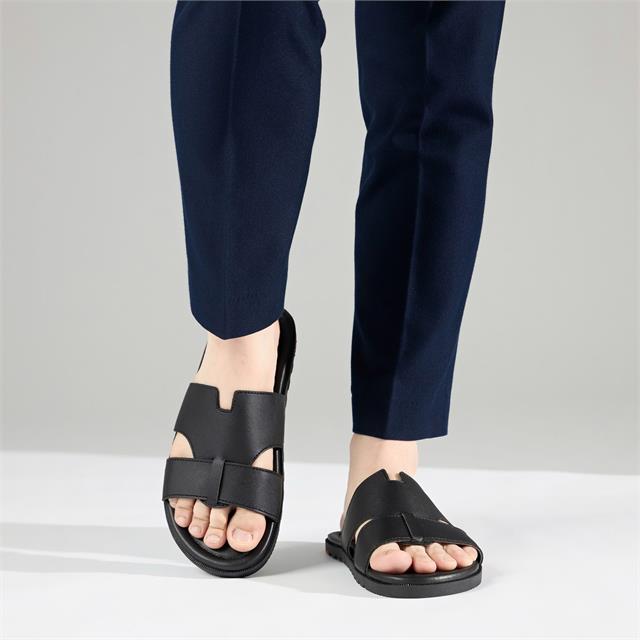 Dép Nam MWC 7972 - Dép Da Unisex Nam Quai Ngang Khoét Họa Tiết Cách Điệu Sang Trọng, Tối Giản, Mạnh Mẽ.