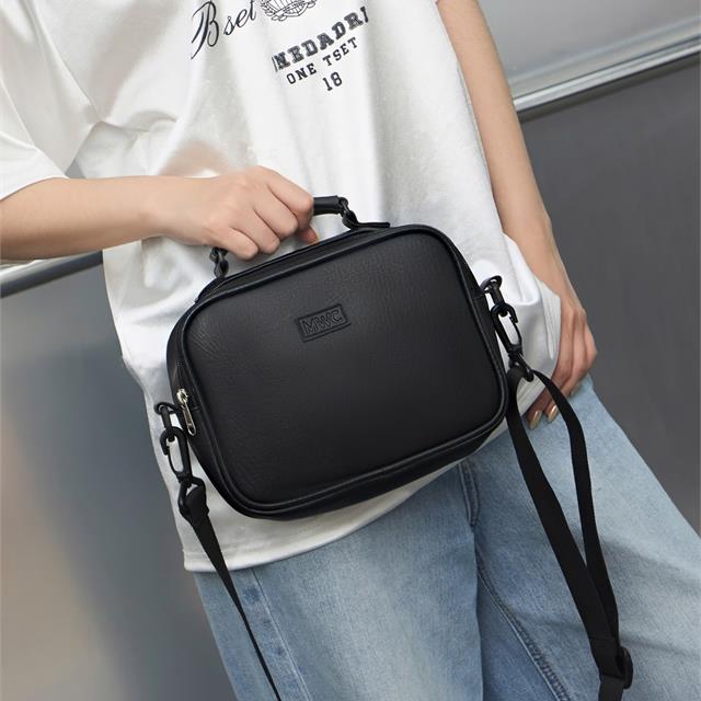 Balô Túi Đeo Chéo MWC 0854 - Túi Da Đeo Chéo Unisex Thời Trang, Tiện Dụng Cho Giới Trẻ Hiện Đại.