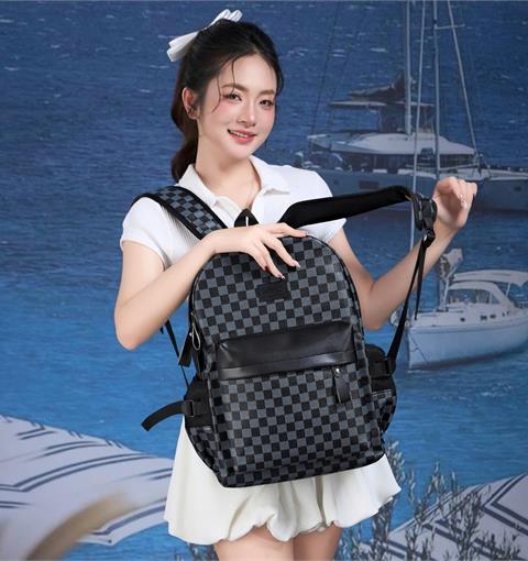 BALO MWC 1285 - Balo Caro Đi Học, Đi Làm Đậm Chất Streetwear Cá Tính, Chất Ngầu Mỗi Bước Chân.