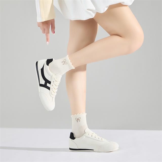 Giày Thể Thao Nữ MWC A283 - Giày Thể Thao Classic Sneakers Nữ Trẻ Trung Đi Học, Đi Làm, Đi Chơi Chuẩn Fashion.