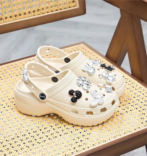  Dép Nữ MWC 8623 - Dép Sandal Clog Nữ Gắn Nhiều Charm Gấu, Bướm Siêu Cute, Bền Đẹp.