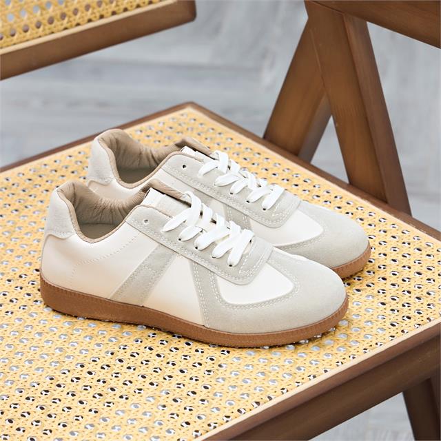 Giày Thể Thao Nữ MWC A294 - Giày Thể Thể Sneaker Nữ Cổ Thấp Đi Học, Đi Chơi, Dạo Phố Khỏe Khoắn, Trẻ Trung, Năng Động.