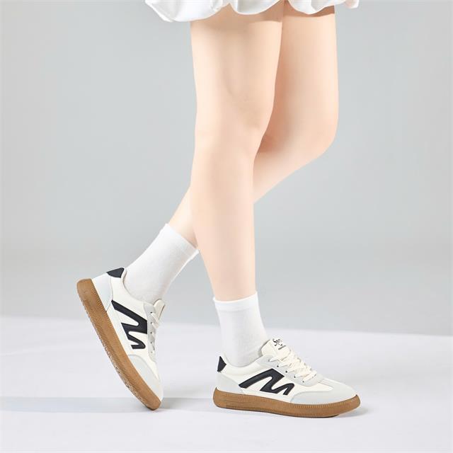 Giày Thể Thao Nữ MWC A292 - Giày Thể Thao Sneaker Basic Nữ Cổ Thấp, Mũi Bo Tròn Nhẹ Nhàng, Thời Trang.