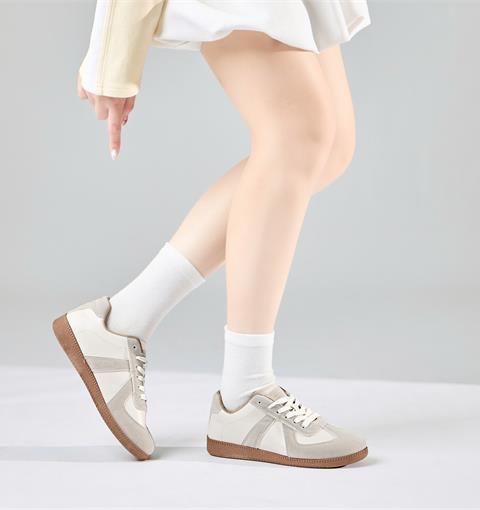 Giày Thể Thao Nữ MWC A294 - Giày Thể Thể Sneaker Nữ Cổ Thấp Đi Học, Đi Chơi, Dạo Phố Khỏe Khoắn, Trẻ Trung, Năng Động.