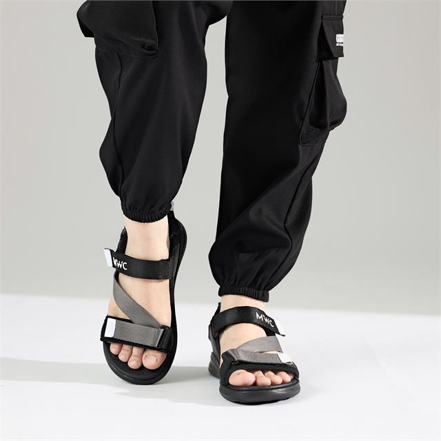 Giày Sandal Nam MWC 7081 - Sandal Nam Quai Ngang Chéo Phối Lót Dán Thời Trang, Sandal Nam Công Sở Năng Động, Trẻ Trung.