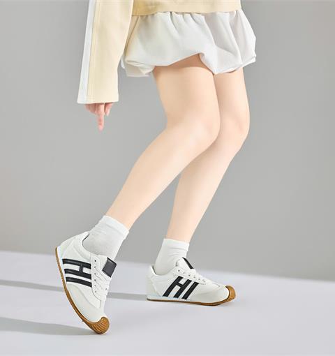 Giày Thể Thao Nữ MWC A319 - Giày Sneaker Nữ, Mũi Tròn Êm Chân, Bền Dáng, Trẻ Trung, Năng Động.