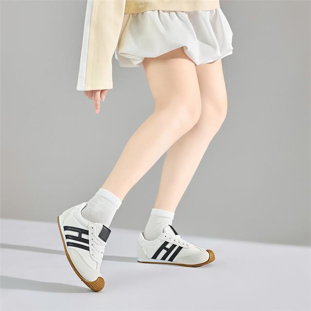 Giày Thể Thao Nữ MWC A319 - Giày Sneaker Nữ, Mũi Tròn Êm Chân, Bền Dáng, Trẻ Trung, Năng Động.