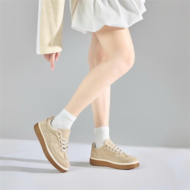 Giày Thể Thao Nữ MWC A299 - Giày Thể Thao Nữ Dáng Sneaker Đi Học, Đi Chơi, Dạo Phố Trẻ Trung, Năng Động, Thời Trang.