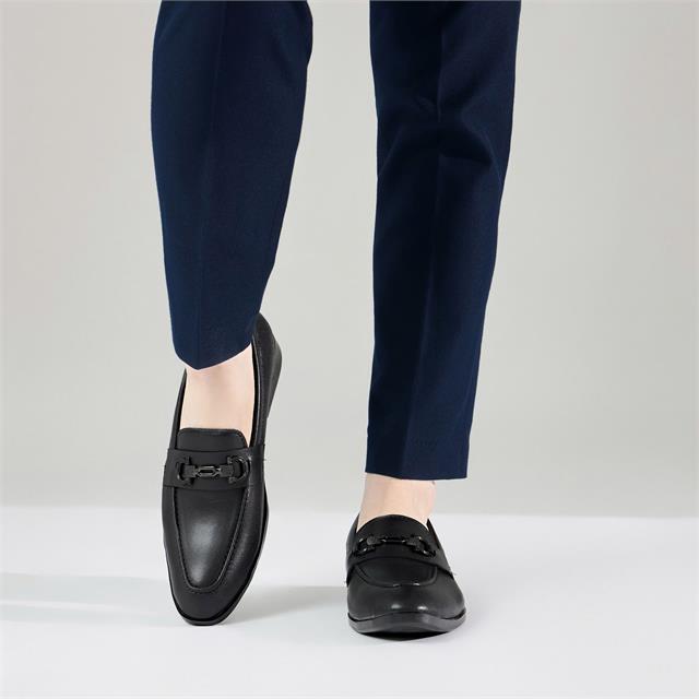 Giày Tây Nam MWC 6742 - Giày Da Slip-On Nam Gắn Khóa Kim Loại Sang Trọng, Lịch Lãm, Thời Trang.