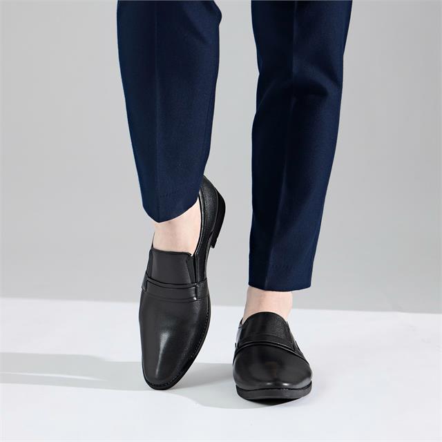 Giày Mọi Nam MWC 6746 - Giày Slip-On Công Sở Da Trơn Mịn Cao Cấp, Phong Cách Lịch Lãm Cho Quý Ông Hiện Đại.