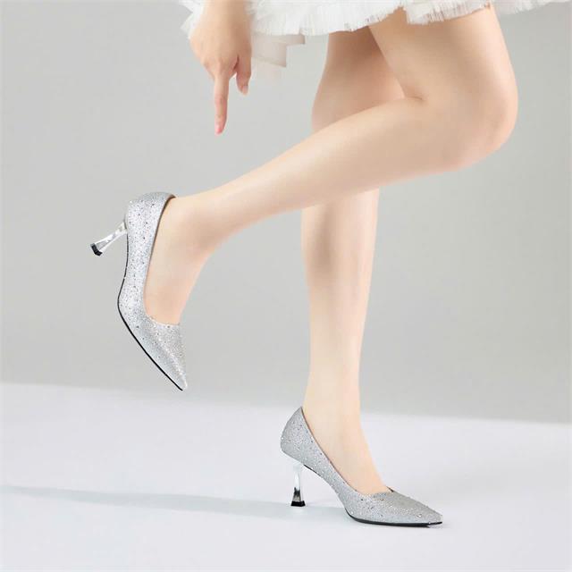 Giày Cao Gót MWC G292 - Giày Cao Gót Slingback Bít Gót, Bít Mũi Phủ Kim Tuyến Đá, Bạc Lấp Lánh Quyến Rũ, Sang Trọng.