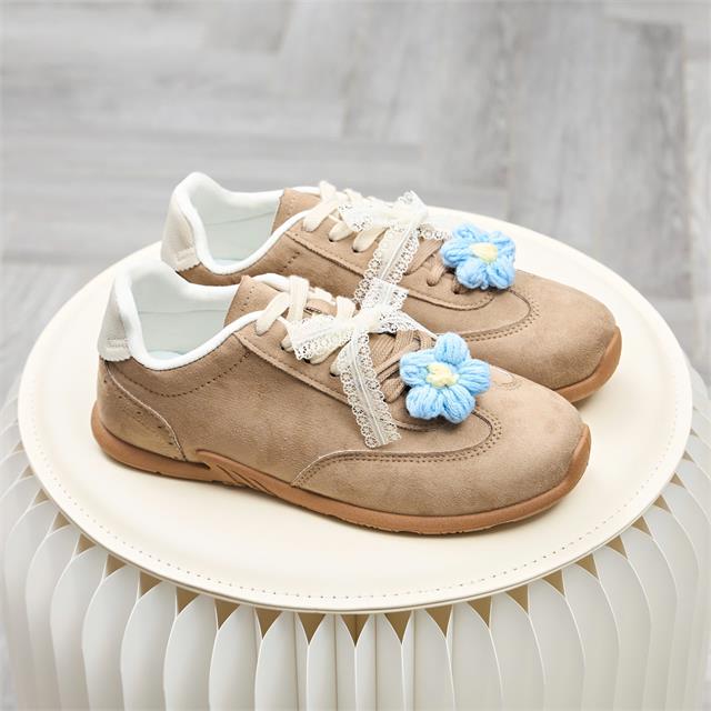 Giày Thể Thao Nữ MWC A341 - Giày Sneaker Cổ Thấp Nữ Da Bản Vừa Phối Hoa Nơ Nhỏ Xinh Mềm Mại, Nữ Tính, Thời Trang.