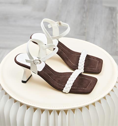 Giày Cao Gót MWC G297 - Sandal Nữ 7P, Quai Dây Bím, Mũi Vuông Thời Thượng, Thanh Lịch, Thời Trang.