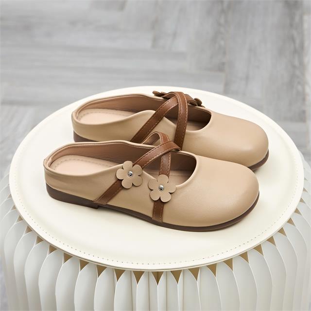 Dép Nữ MWC 8646 - Dép Sục Nữ Mũi Tròn Nhẹ Cổ Điển Phối Hai Quai Chéo Đính Hoa Cúc Nhỏ Xinh, Thanh Lịch, Dễ Thương.