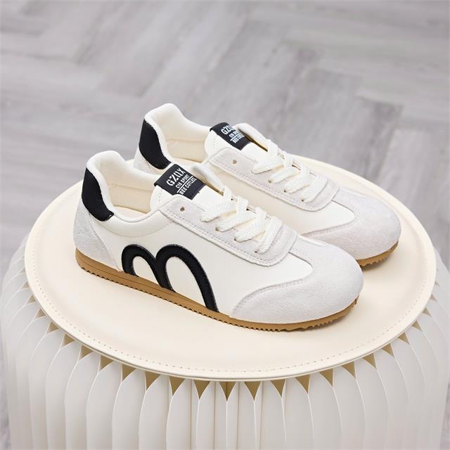 Giày Thể Thao Nữ MWC A331 - Giày Sneaker Nữ Cổ Thấp Da PU Phối Da Lộn Êm Nhẹ, Bền Đẹp, Thời Trang.