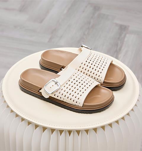 Dép Nữ MWC 8648 - Dép Nữ Đế Bằng Quai Ngang Bản To Đính Khóa Kim Loại Thanh Lịch, Bền Đẹp, Thời Trang.