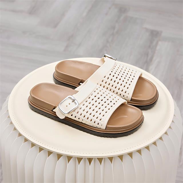 Dép Nữ MWC 8648 - Dép Nữ Đế Bằng Quai Ngang Bản To Đính Khóa Kim Loại Thanh Lịch, Bền Đẹp, Thời Trang.