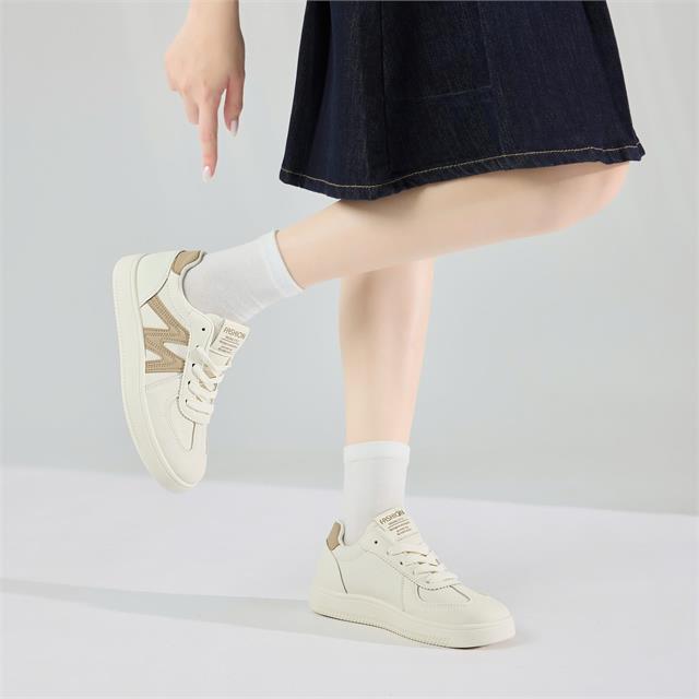 Giày Thể Thao Nữ MWC A349 - Giày Thể Thao Nữ Dáng Sneaker Đi Học, Đi Chơi, Dạo Phố Trẻ Trung, Năng Động, Thời Trang.