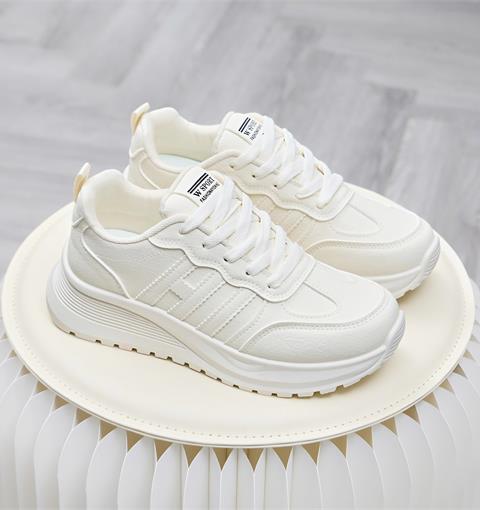 Giày Thể Thao Nữ MWC A380 - Giày Chunky Sneakers Nữ Da PU Êm Mềm, Hoạ Tiết Chữ Độc Đáo, Năng Động, Trẻ Trung.
