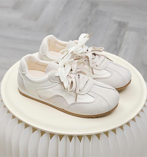 Giày Thể Thao Nữ MWC A369 - Giày Thể Thể Sneaker Nữ Cổ Thấp Đi Học, Đi Chơi, Dạo Phố Khỏe Khoắn, Trẻ Trung, Năng Động.