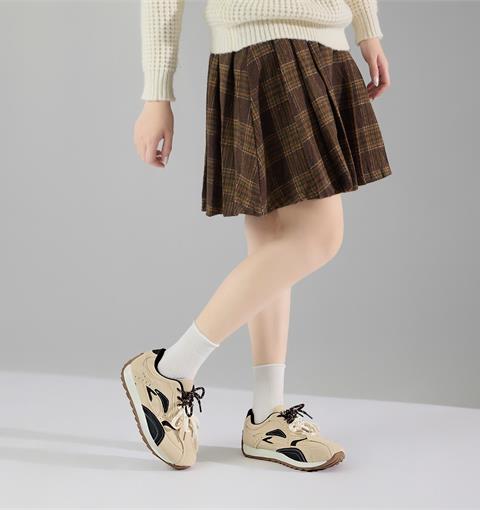 Giày Thể Thao Nữ MWC A374 - Giày Thể Thao Nữ Họa Tiết Uốn Lượn Cá Tính Đi Học, Đi Chơi, Dạo Phố Trẻ Trung, Năng Động.