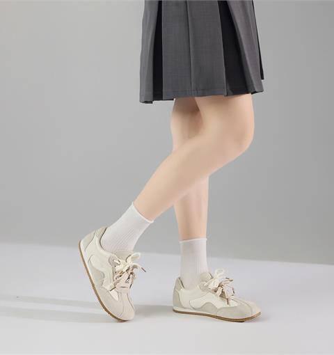 Giày Thể Thao Nữ MWC A369 - Giày Thể Thể Sneaker Nữ Cổ Thấp Đi Học, Đi Chơi, Dạo Phố Khỏe Khoắn, Trẻ Trung, Năng Động.