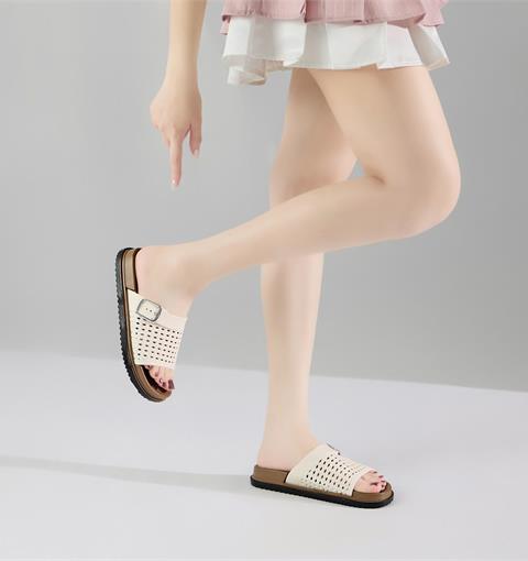 Dép Nữ MWC 8648 - Dép Nữ Đế Bằng Quai Ngang Bản To Đính Khóa Kim Loại Thanh Lịch, Bền Đẹp, Thời Trang.