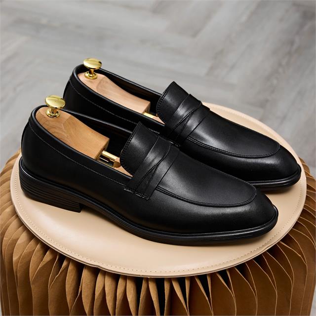 Giày Mọi Nam MWC 6750 - Giày Slip-On Công Sở Da Trơn Mịn Cao Cấp, Phong Cách Lịch Lãm Cho Quý Ông Hiện Đại.