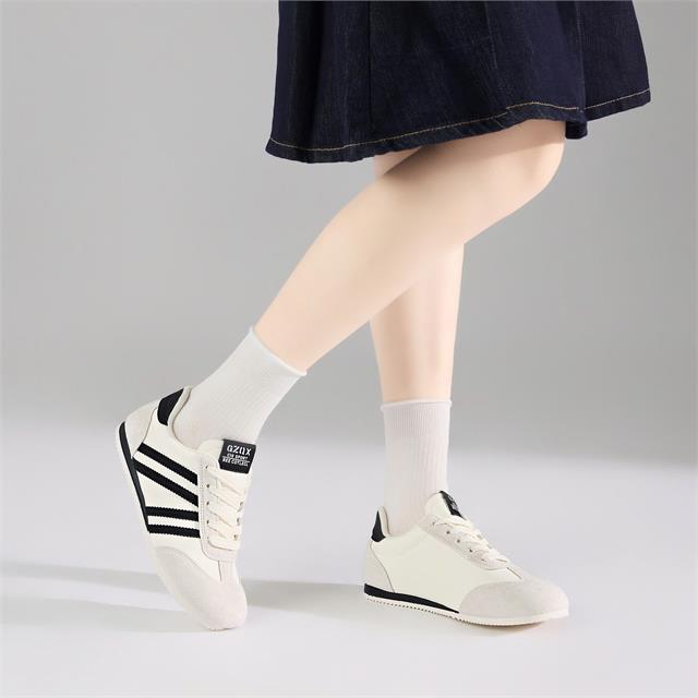 Giày Thể Thao Nữ MWC A332 - Giày Thể Thao Nữ Cổ Thấp, Đi Học, Đi Chơi, Xuống Phố Nhẹ Nhàng, Năng Động, Thời Trang.