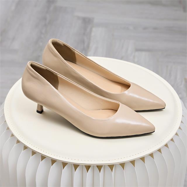 Giày Cao Gót MWC G320 - Giày Cao Gót 5P Bít Gót, Mũi Nhọn Thanh Lịch, Đi Êm, Dáng Sang.