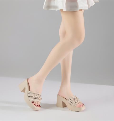 Giày Cao Gót MWC G310 - Guốc Đế Đúc 8cm, Quai Da Phối Nơ Nhỏ Xinh, Nữ Tính, Thanh Lịch, Thời Trang.