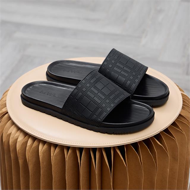 Dép Nam MWC 9245 - Dép Nam Quai Ngang Bản To Hoạ Tiết Caro Dập Nổi, Sang Trọng, Nam Tính, Bền Đẹp.