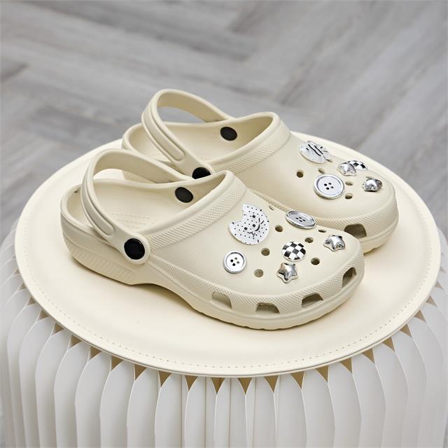 Dép Nữ MWC 8697 - Dép Sandal Eva Nữ Gắn Sticker Ngôi sao, Nút Bạc Cá Tính, Năng Động, Trẻ Trung, thời trang.