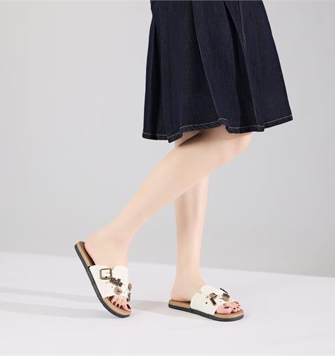 Dép Nữ MWC 8679 - Dép Quai Ngang Nữ Gấu Nice Love Xinh Xắn, Form Đẹp, Đi Êm.