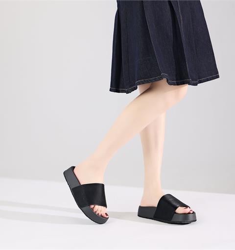 Dép Nữ MWC 8695 - Dép Nữ Basic  Quai Ngang Bản Rộng Êm Nhẹ, Chuẩn Form, Dễ Phối Đồ.