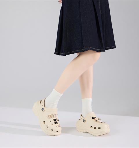 Dép Nữ MWC 8422 - Dép Sandal Đế Đúc Cao 7cm Gắn  Sticker Siêu Xinh, Trẻ Trung, Thời Trang.