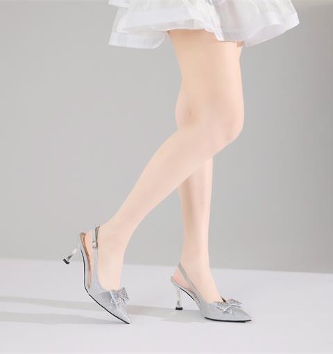 Giày Cao Gót MWC G371 - Giày Gót Trụ 7P Dáng Slingback, Mũi Nhọn Phối Nơ Đá Lấp Lánh, Nữ Tính, Sang Trọng.