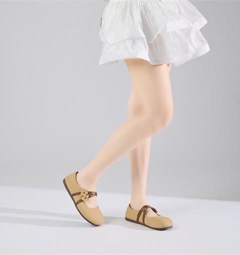 Giày Búp Bê Nữ MWC 2363 - Búp Bê Nữ Mary Jane Cổ Điển Phối Hai Quai Chéo Đính Hoa Cúc Nhỏ Xinh, Thanh Lịch, Nữ Tính.