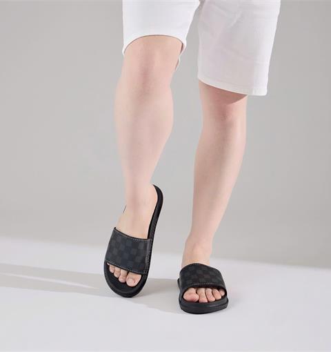 Dép Nam MWC 9272 - Dép Nam Quai Ngang Bản To Họa Tiết Caro Nam Tính, Trẻ Trung, Thời Trang.