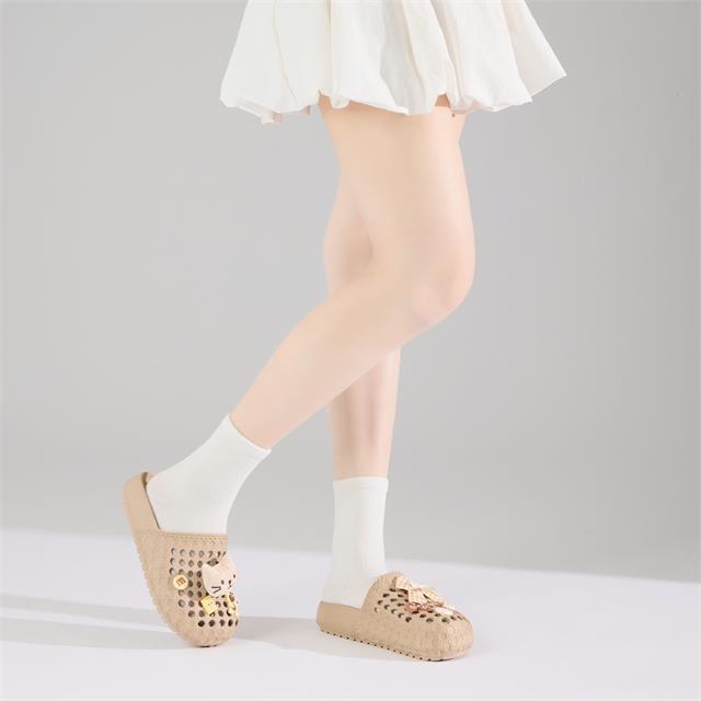 Dép Sục Nữ MWC 8739 - Dép Sục Nữ Dáng Basic Gắn Charm Mèo Bông, Nơ Lụa Mềm Mại, Xinh Xắn, Thời Trang.