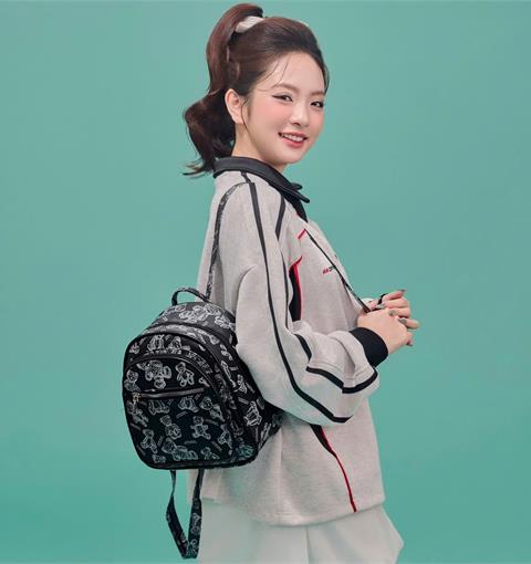 BALO MWC 1293 - Balo Mini Unisex Họa Tiết Gấu Trẻ Trung, Năng Động, Xu Hướng Mới Cho Phong Cách Trẻ Hiện Đại.