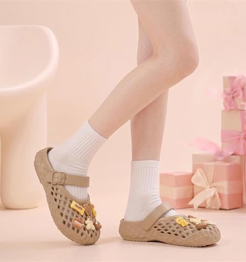 Dép Sục Nữ MWC 8745 - Dép Sục Nữ Gắn Charm Kẹo, Bắp, Bánh, Kem Ngọt Ngào, Xinh Xắn, Thời Trang.