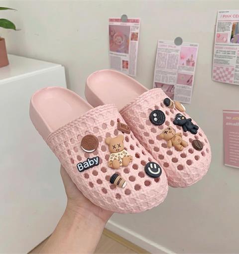 Dép Sục Nữ MWC 8850 - Dép Sục Eva Lưới Charm Gấu, Cà Phê, Hồng Pastel Ngọt Ngào, Siêu Hot.