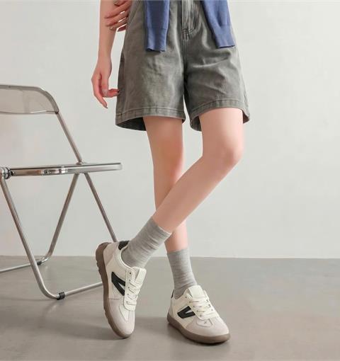 Giày Thể Thao Nữ MWC A318 - Giày Thể Thao Sneaker Nữ Cổ Thấp Hoạ Tiết Lưới Nhỏ Thoáng Khí, Êm Nhẹ, Thời Trang.