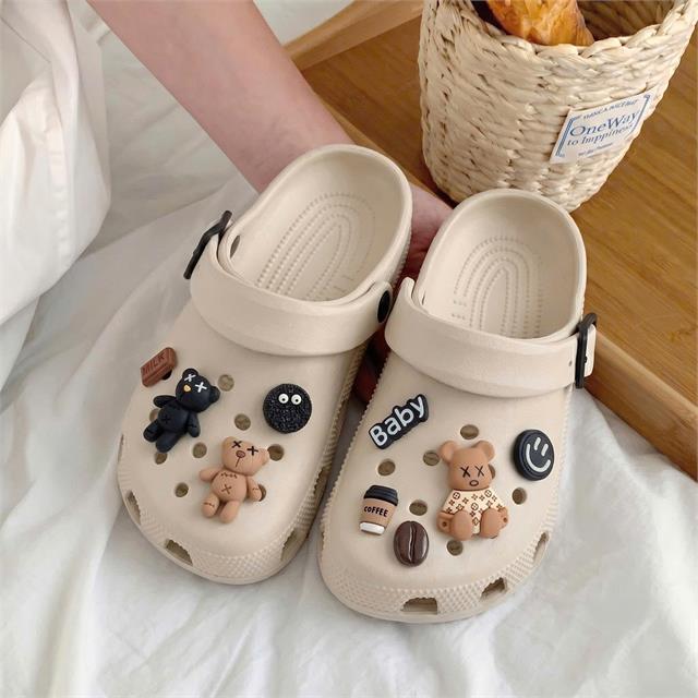 Dép Sục Nữ MWC 8854 - Dép Sandal Eva Charm Gấu, Bánh, Cà Phê Ngọt Ngào, Năng Động, Trẻ trung.